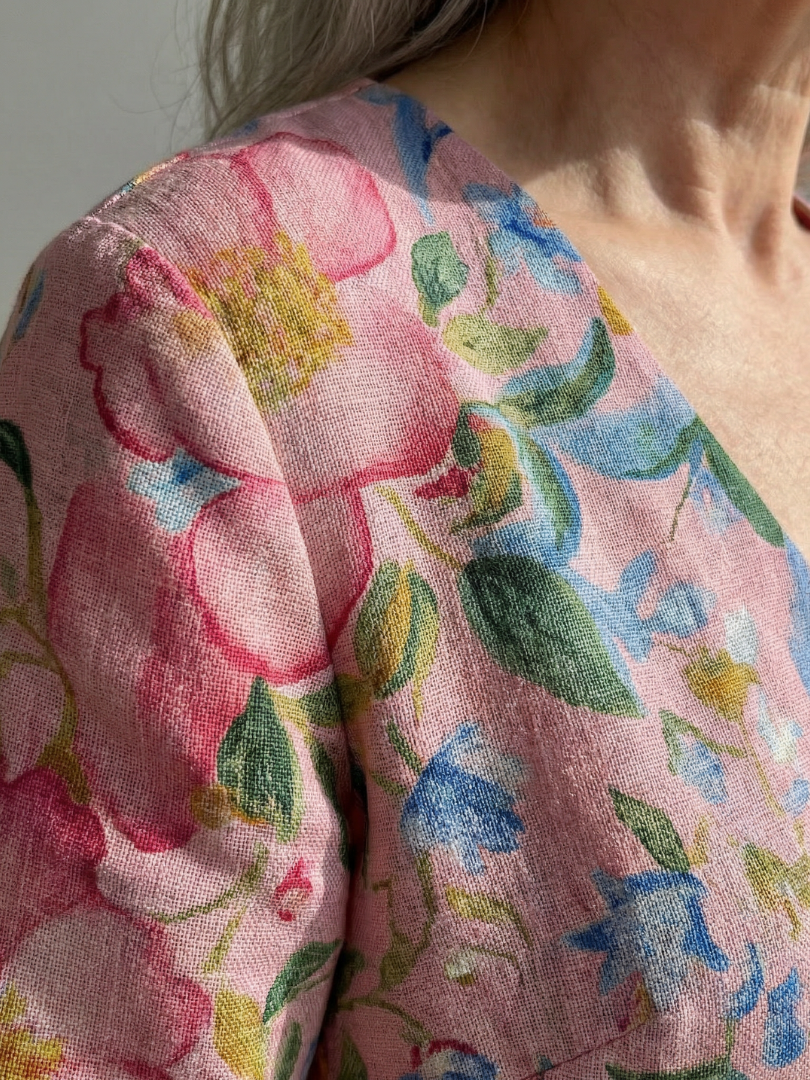 Julien | Light Form Floral Midi Dress