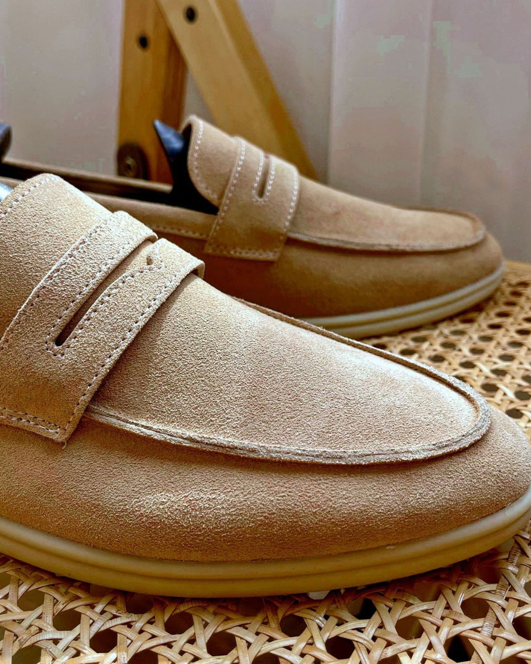 The British ones Low Loafers